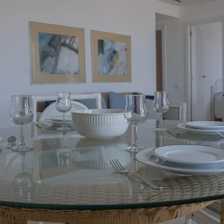 Apartamento Precioso En 1º Linea De La Solo Familias